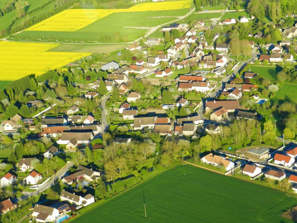 Apartmán La Grange Aux Ecureuils Levernois Exteriér fotografie